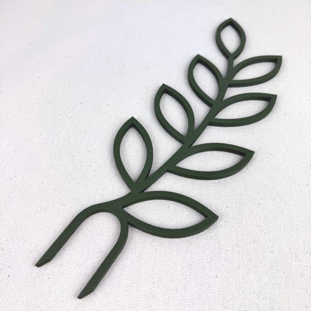 Plant Trellis, Leaf Shaped Plant Support, Indoor Garden Decor, 12.375" tall - Picture 7 of 11